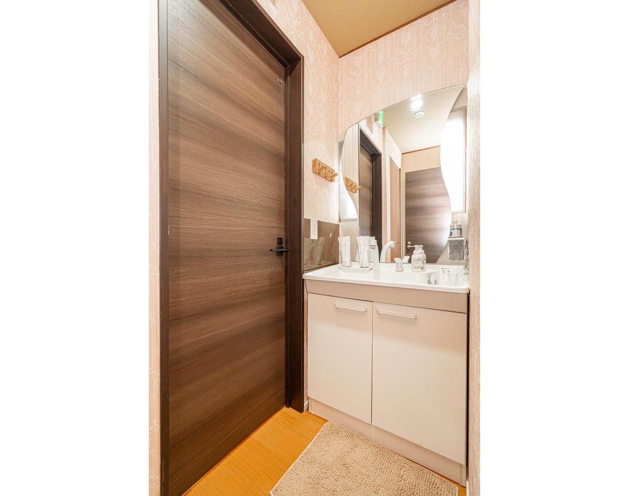 Nearest Jr Sobu Line Shinkoiwa Str,Tokyo Str 15 Min ,Shinjuku 25 Min, Disney 30 Min Екстер'єр фото
